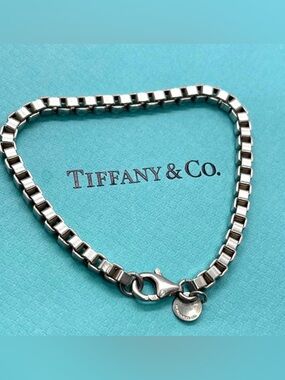 Tiffany & Co. Venetian Link Bracelet 7”
